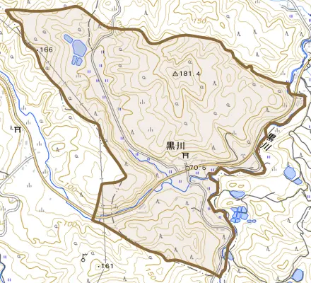 大字黒川とその周辺の地図。町の範囲を重ねている
