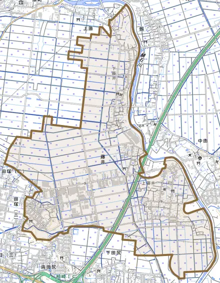 大字藤井とその周辺の地図。町の範囲を重ねている