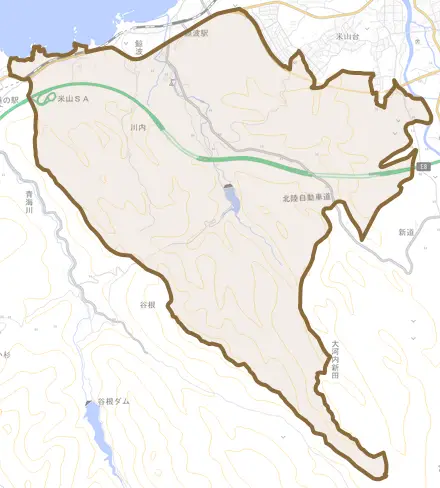 大字鯨波とその周辺の地図。町の範囲を重ねている