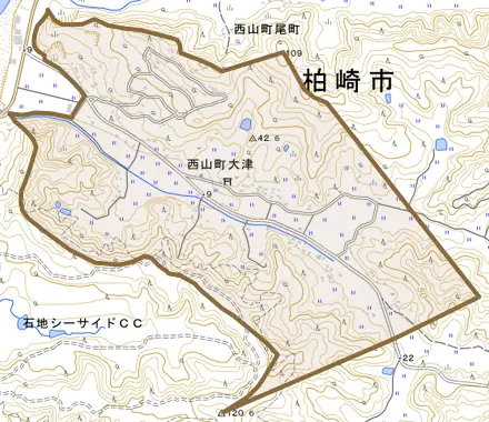西山町大津とその周辺の地図。町の範囲を重ねている