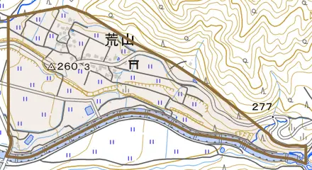 荒山とその周辺の地図。町の範囲を重ねている