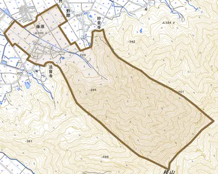 藤原とその周辺の地図。町の範囲を重ねている