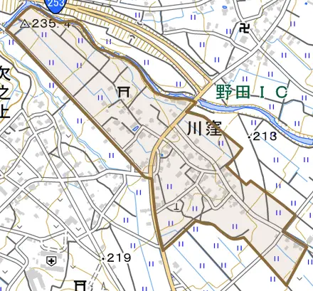 川窪とその周辺の地図。町の範囲を重ねている