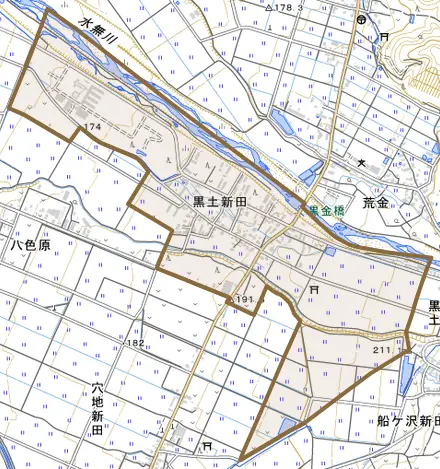 黒土新田とその周辺の地図。町の範囲を重ねている