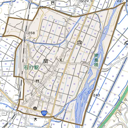 関とその周辺の地図。町の範囲を重ねている