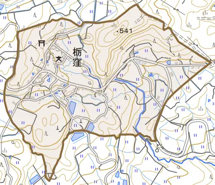 栃窪とその周辺の地図。町の範囲を重ねている