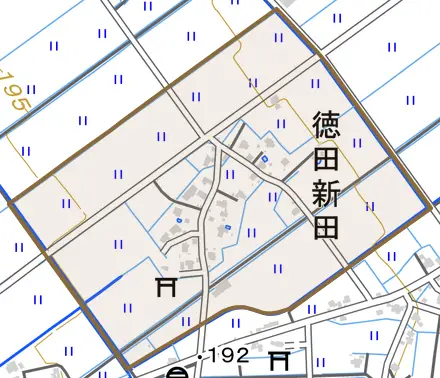 徳田新田とその周辺の地図。町の範囲を重ねている