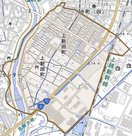 上新田町とその周辺の地図。町の範囲を重ねている