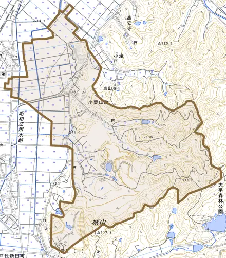 小栗山町とその周辺の地図。町の範囲を重ねている