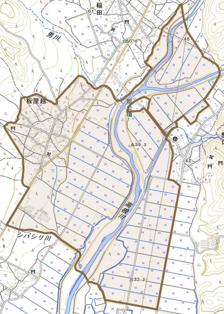 板屋越とその周辺の地図。町の範囲を重ねている