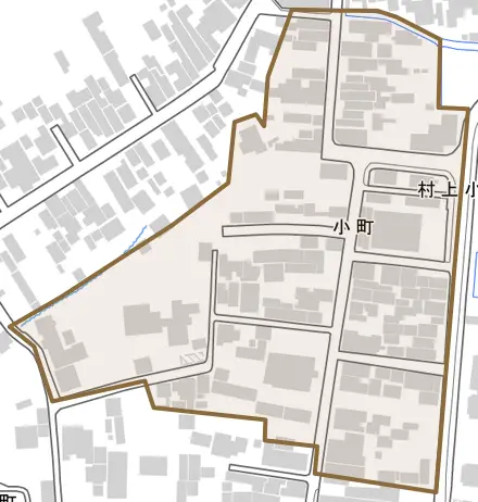 小町とその周辺の地図。町の範囲を重ねている