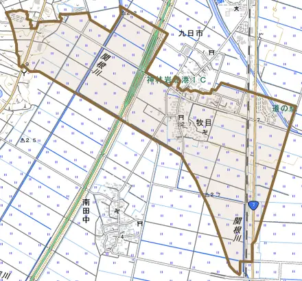 牧目とその周辺の地図。町の範囲を重ねている