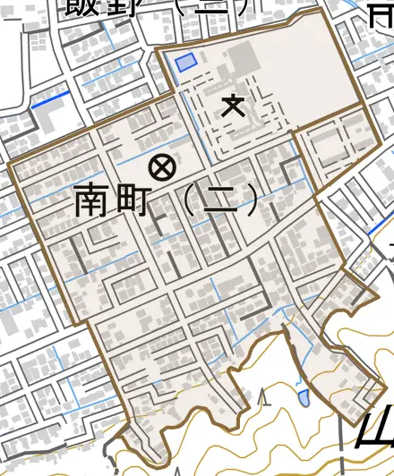 南町とその周辺の地図。町の範囲を重ねている