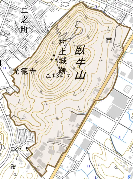本町とその周辺の地図。町の範囲を重ねている