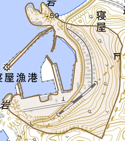 寝屋とその周辺の地図。町の範囲を重ねている