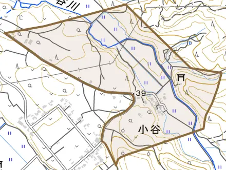 小谷とその周辺の地図。町の範囲を重ねている