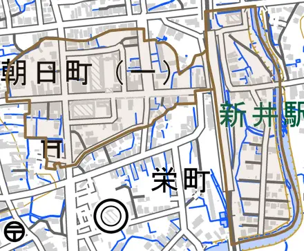 朝日町とその周辺の地図。町の範囲を重ねている