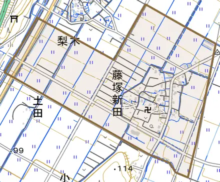 大字藤塚新田とその周辺の地図。町の範囲を重ねている