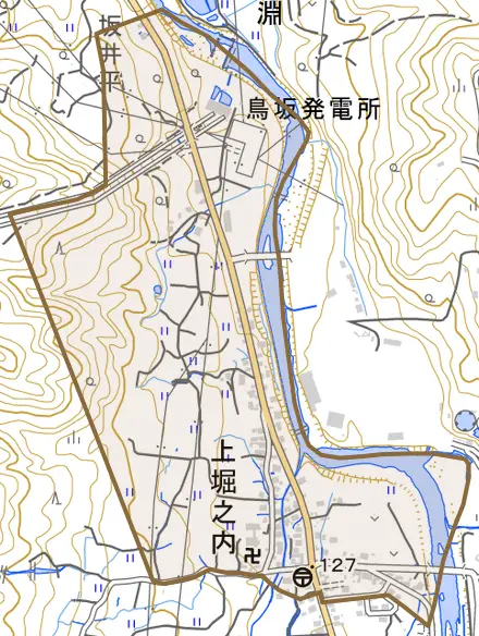 大字上堀之内とその周辺の地図。町の範囲を重ねている