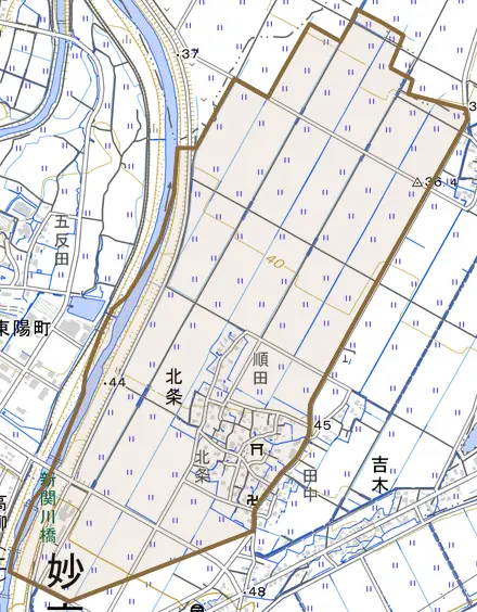 大字北条とその周辺の地図。町の範囲を重ねている