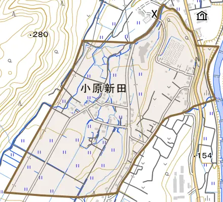 大字小原新田とその周辺の地図。町の範囲を重ねている