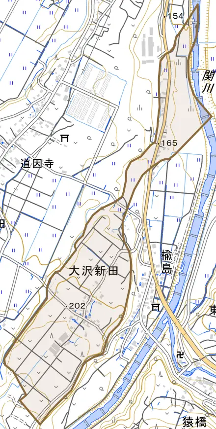 大字大沢新田とその周辺の地図。町の範囲を重ねている