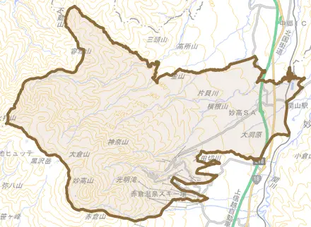 大字関山とその周辺の地図。町の範囲を重ねている