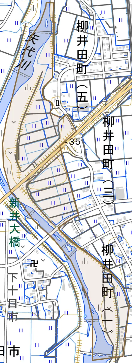 大字柳井田とその周辺の地図。町の範囲を重ねている