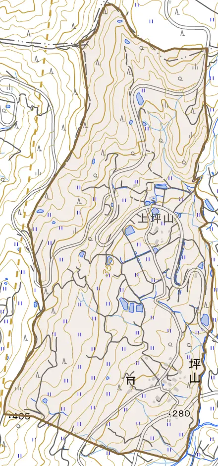 大字坪山とその周辺の地図。町の範囲を重ねている