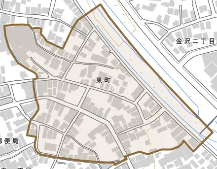 東町とその周辺の地図。町の範囲を重ねている