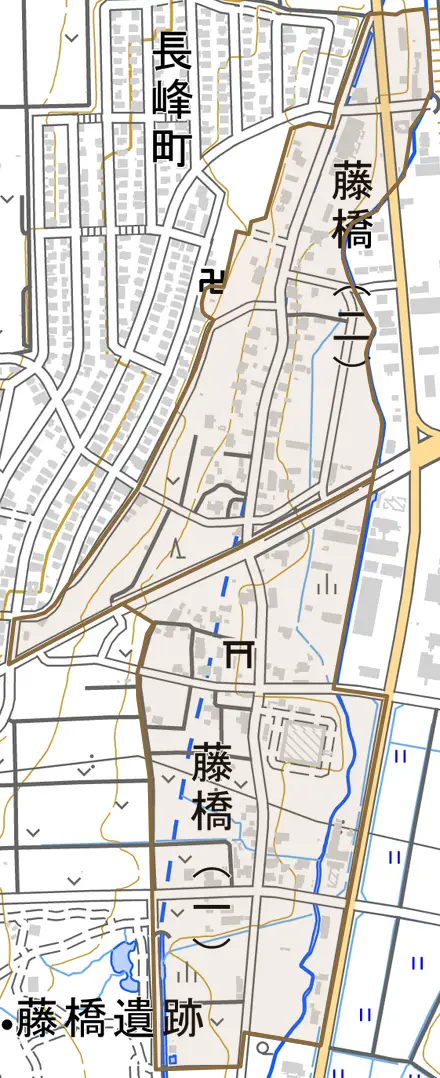 藤橋とその周辺の地図。町の範囲を重ねている