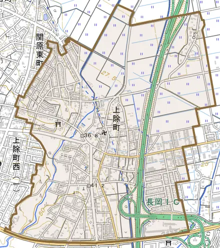 上除町とその周辺の地図。町の範囲を重ねている