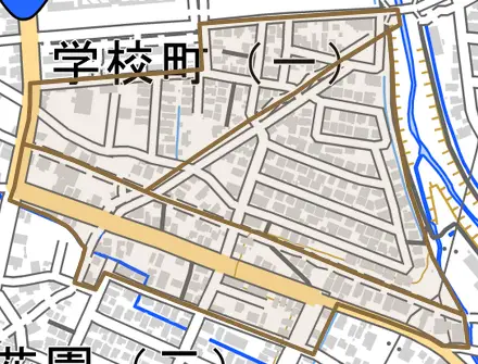 前田とその周辺の地図。町の範囲を重ねている