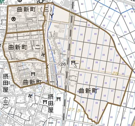 曲新町とその周辺の地図。町の範囲を重ねている
