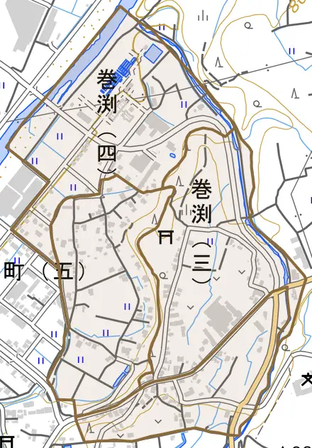 巻渕とその周辺の地図。町の範囲を重ねている