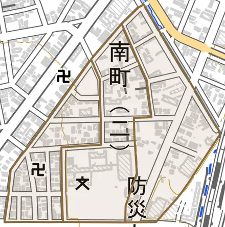 南町とその周辺の地図。町の範囲を重ねている