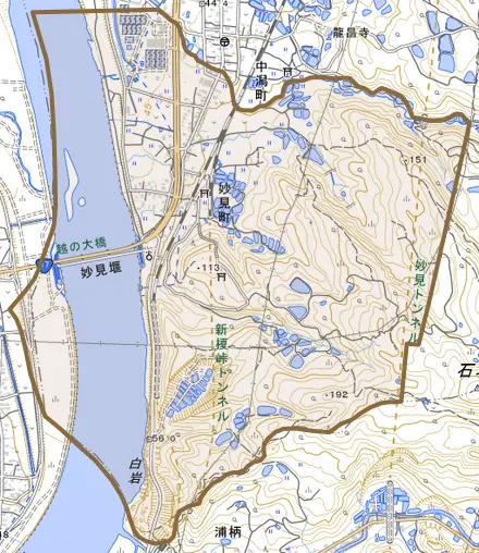 妙見町とその周辺の地図。町の範囲を重ねている