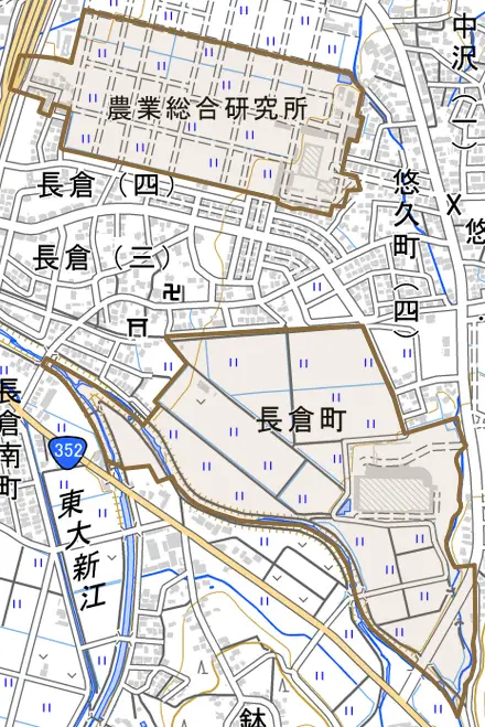 長倉町とその周辺の地図。町の範囲を重ねている