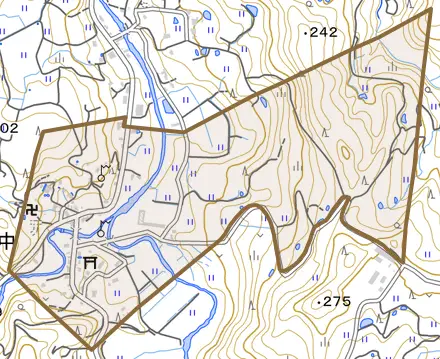 中とその周辺の地図。町の範囲を重ねている