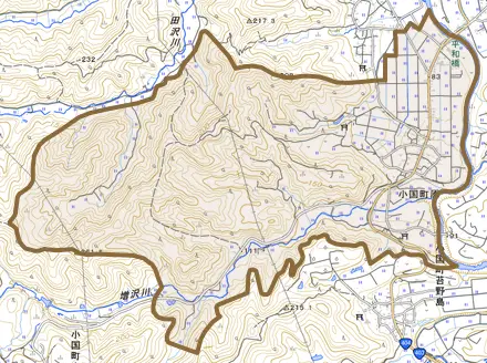 小国町原とその周辺の地図。町の範囲を重ねている