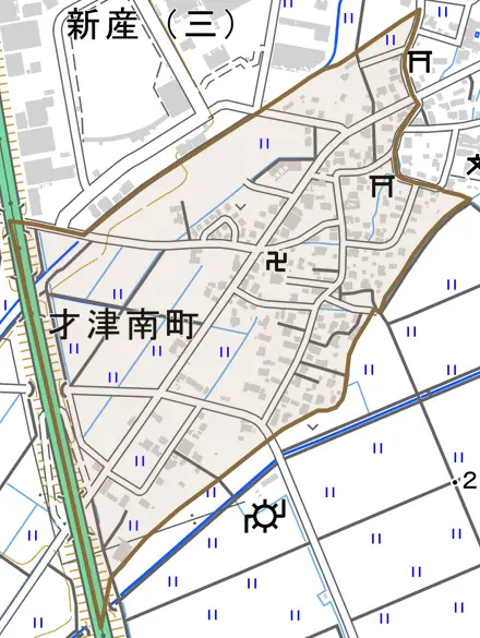 才津南町とその周辺の地図。町の範囲を重ねている