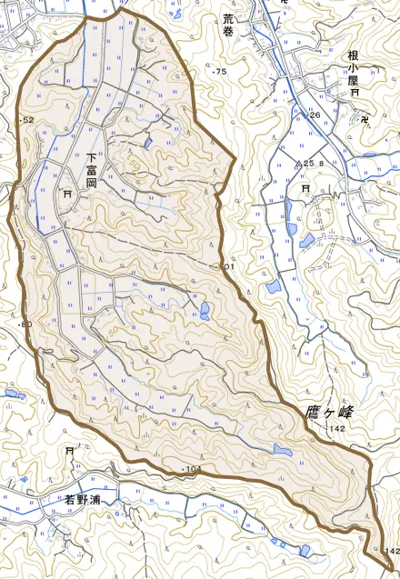 下富岡とその周辺の地図。町の範囲を重ねている