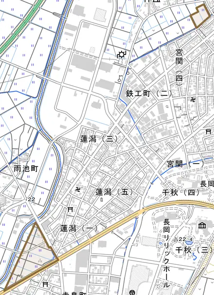 蓮潟町とその周辺の地図。町の範囲を重ねている