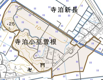寺泊小豆曽根とその周辺の地図。町の範囲を重ねている