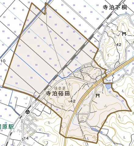 寺泊硲田とその周辺の地図。町の範囲を重ねている