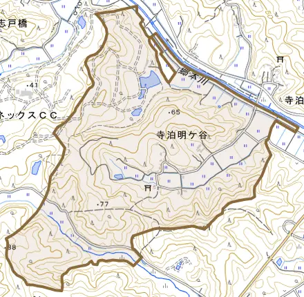 寺泊明ケ谷とその周辺の地図。町の範囲を重ねている