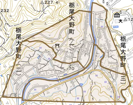 栃尾大野町とその周辺の地図。町の範囲を重ねている