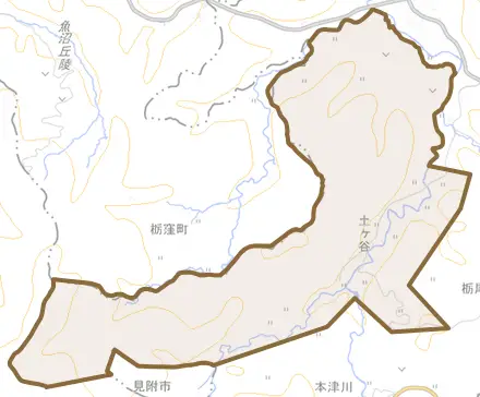土ケ谷とその周辺の地図。町の範囲を重ねている