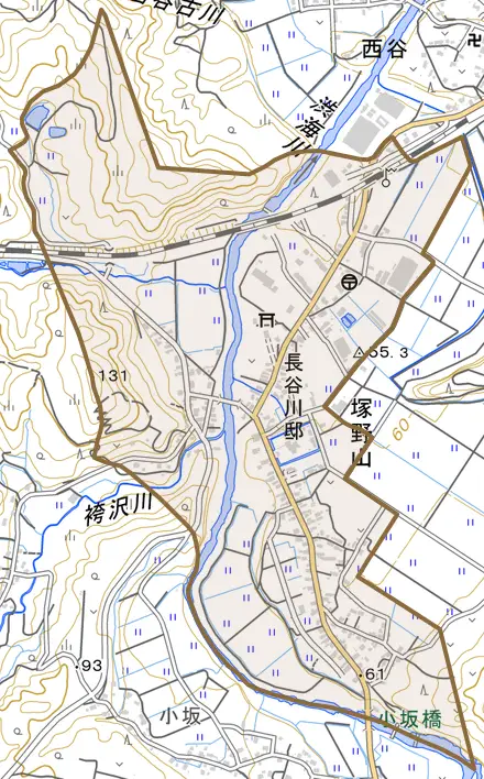 塚野山とその周辺の地図。町の範囲を重ねている