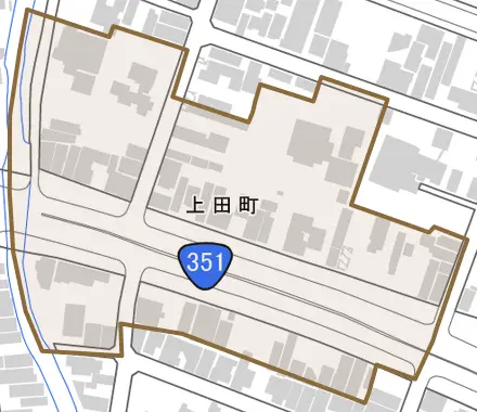上田町とその周辺の地図。町の範囲を重ねている